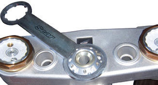 Scar steering stem nut and tool